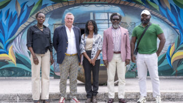 8 novembre 2025, Destin Ushindi reçoit le prix de la Bourse de création de la Collection Gervanne + Matthias Leridon.