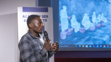 Manuella Alonge, lauréate de la Bourse de résidence Leridon 2025 et Destin Ushindi lauréat d&rsquo;une Bourse de création, en collaboration avec l&rsquo;Académie des Beaux arts de Kinshasa